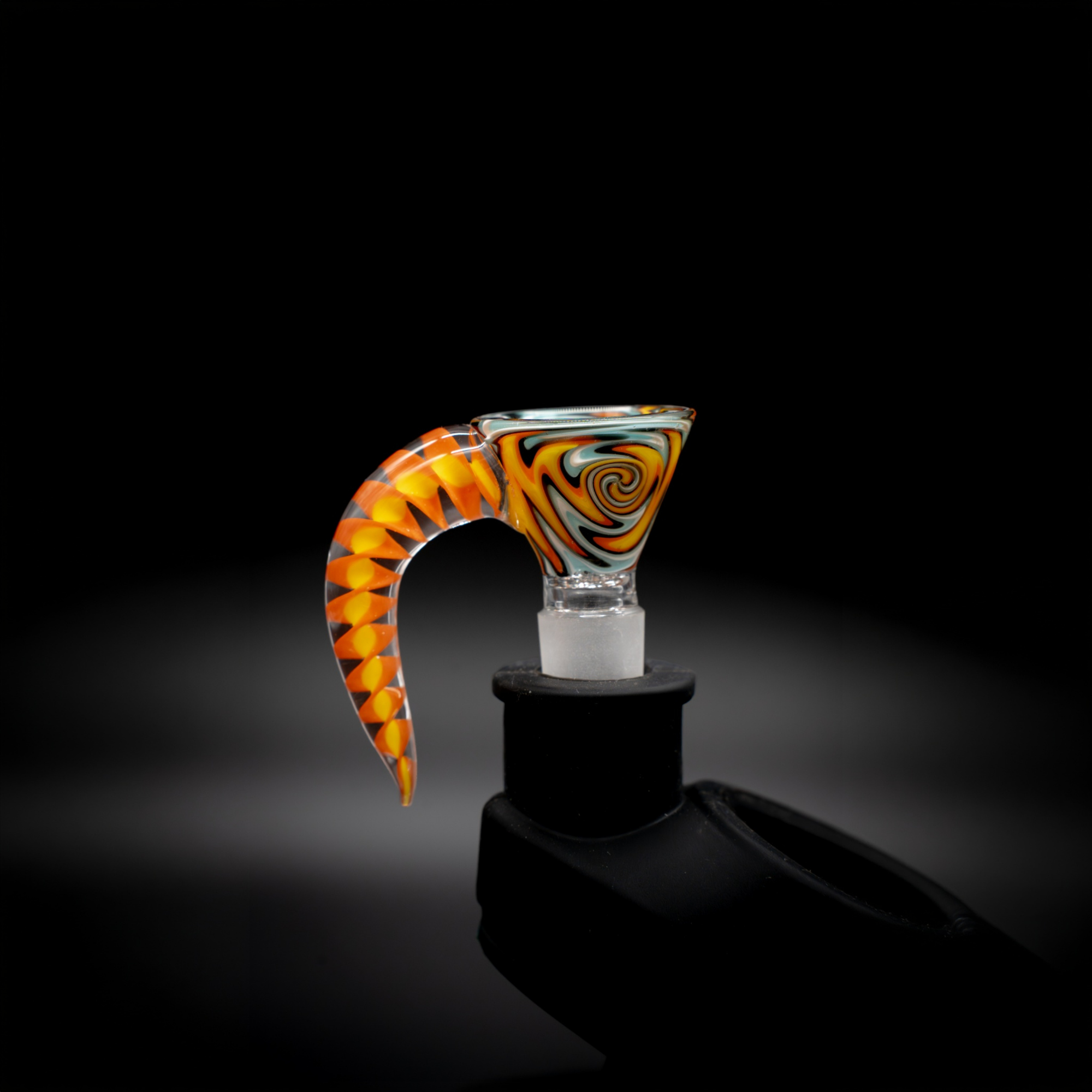 Wigwag 4 hole glass hook bowl - 14mm